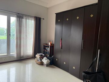 Rumah dengan Letak Strategis di Kota Modern Tangerang