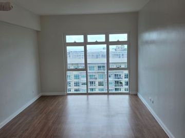 Three Bedroom Unit for Lease in Park Cascade, Arca South, Taguig City