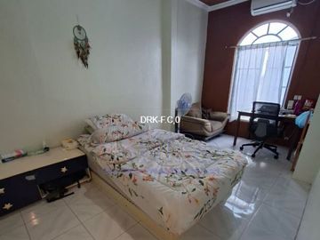 Rumah 2 Lantai Bellavista Residence 5 Kamar Tidur, Lokasi Strategis