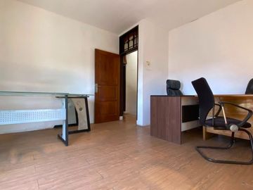 Dijual Rumah Hitung Tanah Murah Strategis di Setrasari Raya Bandung SHM