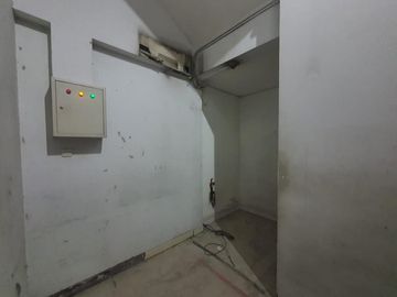 Jual ruko Kota Tangerang hadap jalan raya Tangcity Mall cocok untuk kantor kecantikan skincare klinik kursus
