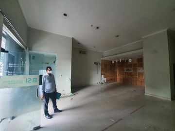 Jual ruko Kota Tangerang hadap jalan raya Tangcity Mall cocok untuk kantor kecantikan skincare klinik kursus