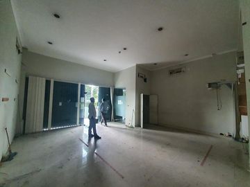 Jual ruko Kota Tangerang hadap jalan raya Tangcity Mall cocok untuk kantor kecantikan skincare klinik kursus