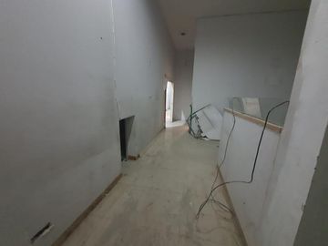 Jual ruko Kota Tangerang hadap jalan raya Tangcity Mall cocok untuk kantor kecantikan skincare klinik kursus