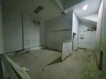 Jual ruko Kota Tangerang hadap jalan raya Tangcity Mall cocok untuk kantor kecantikan skincare klinik kursus
