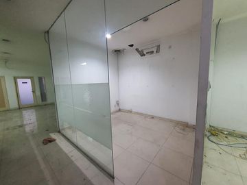 Jual ruko Kota Tangerang hadap jalan raya Tangcity Mall cocok untuk kantor kecantikan skincare klinik kursus