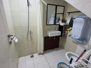 Dijual Rumah 3 Lantai Cluster Thames Jakarta Garden City - Siap Huni, SHM Lunas, 2.3M Nego! 028