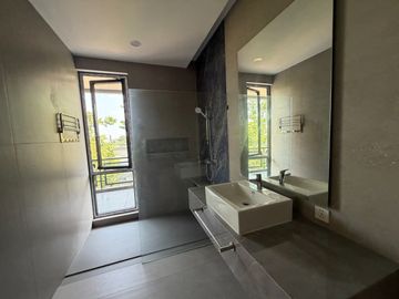 DEPAN SPORT LOUNGE SUTERA FERONIA PARK ALAM SUTERA
