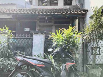 Di jual Rumah 1 setengah Lantai Strategis