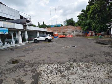 Tanah Jl Pramuka Jakpus: LT 5000 m2, Strategis Jalan Raya, Cocok Kantor