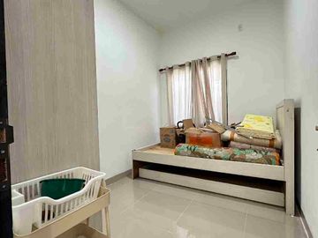 RUMAH MEWAH 2 LANTAI DALAM KOMPLEK PRIVATE LIVING