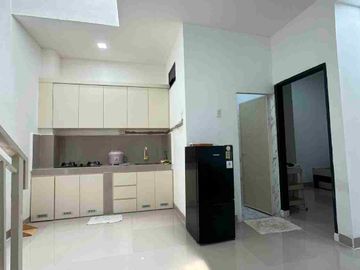 RUMAH MEWAH 2 LANTAI DALAM KOMPLEK PRIVATE LIVING