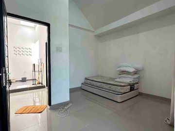 RUMAH MEWAH 2 LANTAI DALAM KOMPLEK PRIVATE LIVING