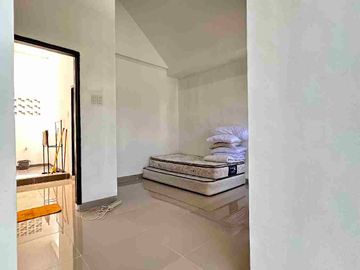 RUMAH MEWAH 2 LANTAI DALAM KOMPLEK PRIVATE LIVING