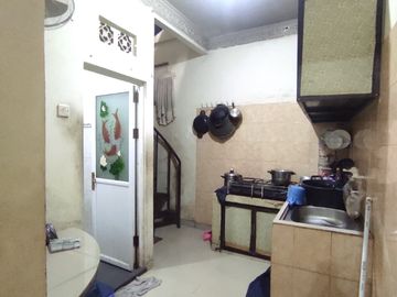 Dijual Rumah Pinggir Jalan Raya