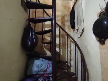 Dijual Rumah Pinggir Jalan Raya