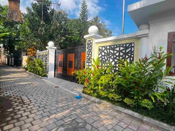 jual tanah kawasan villa dekat pantai pasut contour datar Los sungai di tabanan bali.