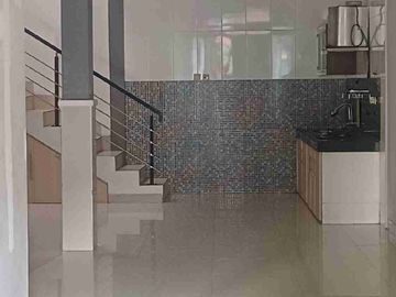 Disewakan rumah 2 lt di Perumahan Metro Sunter.Jakarta Utara.