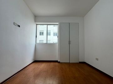 Venta de Departamento en edificio con gimnasio, piscina, cine, coworking, sauna, zona de parrilla y mucho más! Ahora a $118,000!