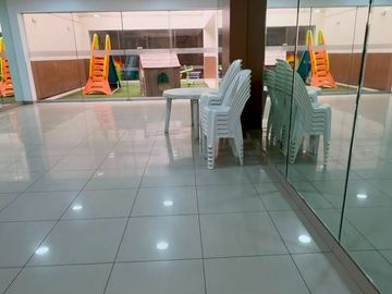 Venta de Departamento en edificio con gimnasio, piscina, cine, coworking, sauna, zona de parrilla y mucho más! Ahora a $118,000!