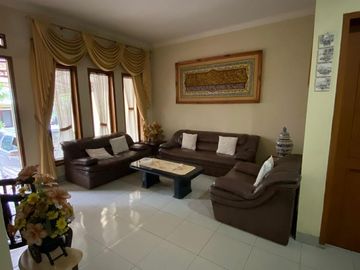 Rumah dekat ke sarijadi gunung batu pasteur