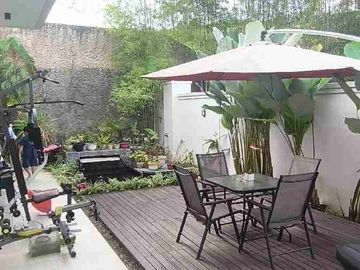 Dijual Rumah Hook Full Furnished di Shangrilla Garden, Sekupang