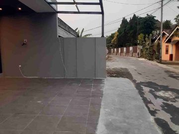Rumah desain kontemporer. dekat kampus UII Sleman Yogyakarta