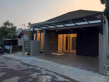 Rumah desain kontemporer. dekat kampus UII Sleman Yogyakarta