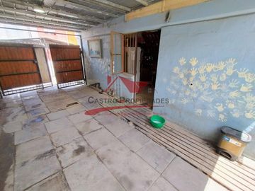 Casa de Dos Pisos con 2 Dormitorios, 1 Baño, Poblacion Punta Mira, Comuna de Coquimbo, IV Region.