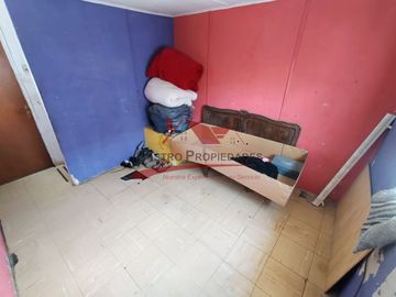 Casa de Dos Pisos con 2 Dormitorios, 1 Baño, Poblacion Punta Mira, Comuna de Coquimbo, IV Region.
