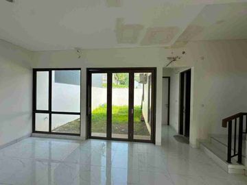 JUAL RUGI – Rumah Depan Mall Ciputra Citra Raya 🏠💥