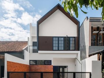Rumah 2 Lantai Antapani Harga Nego Sampai Deal