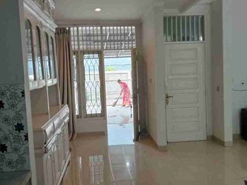 RUMAH BAGUS DALAM PERUMAHAN DUREN SAWIT, JAKARTA TIMUR