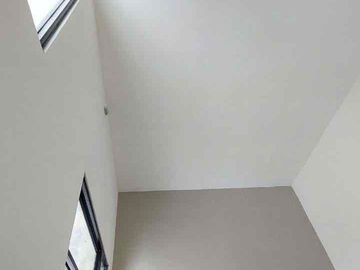 Rumah 2 lantai strategis dekat stasiun Depok lama
