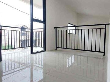 Rumah 2 lantai strategis dekat stasiun Depok lama