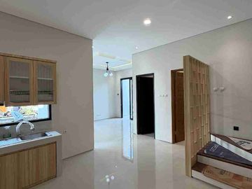 Rumah Baru Mewah Di Jalan Palagan Km 8
