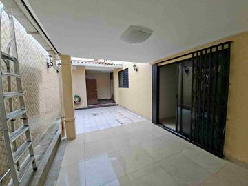 CASA EN VENTA MILAN,VIA SALITRE
