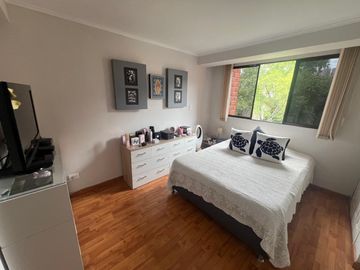 VENTA APARTAMENTO 3 HABITACIONES SECTOR LOS COLORES MEDELLIN