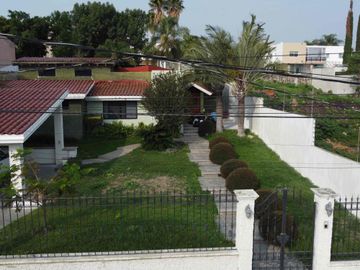 casa en venta de una planta en portones del Campestre, zona norte, De Leon