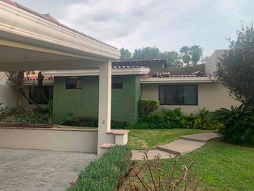 casa en venta de una planta en portones del Campestre, zona norte, De Leon