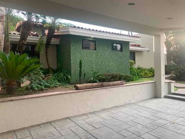 casa en venta de una planta en portones del Campestre, zona norte, De Leon