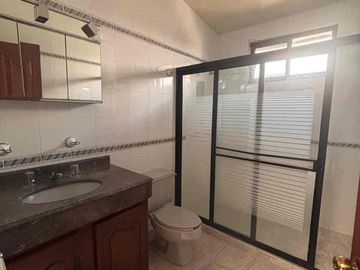 casa en venta de una planta en portones del Campestre, zona norte, De Leon