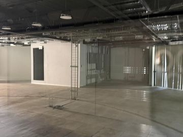 PISO COMERCIAL EN PLANTA BAJA EN RENTA SOBRE AV INSURGENTES