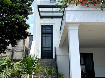 Rumah sultan 3 lantai di Jagakarsa 5 menit ke citos