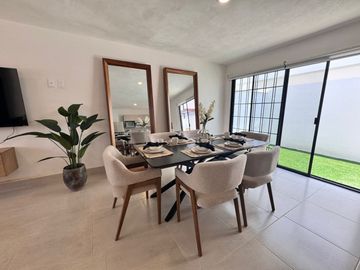 CASA EN RENTA TOTALMENTE AMUEBLADA, EN BOSQUES DEL DORADO ELITE, AL SUR DE LA CD DE LEON GTO
