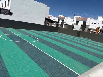 CASA EN RENTA TOTALMENTE AMUEBLADA, EN BOSQUES DEL DORADO ELITE, AL SUR DE LA CD DE LEON GTO