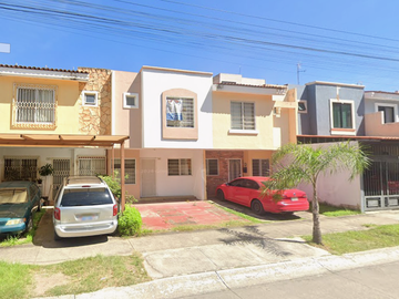 (IG) Casa en venta Lázaro Cárdenas 391, Parques de Tesistán II, Zapopan Jalisco
