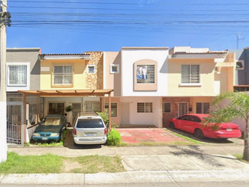 (IG) Casa en venta Lázaro Cárdenas 391, Parques de Tesistán II, Zapopan Jalisco