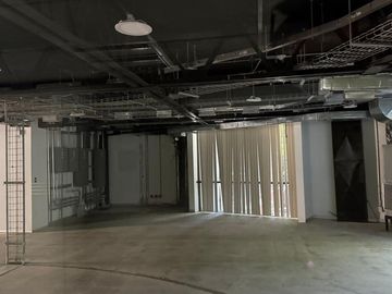 RENTA PISO COMPLETO EN 2DO PISO SOBRE INSURGENTES