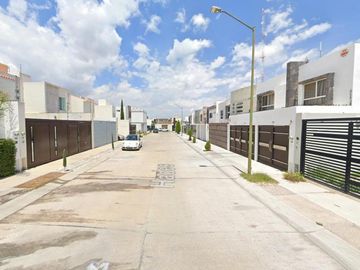 CASA EN VENTA-RECUPERACION BANCARIA San Luis Potosí